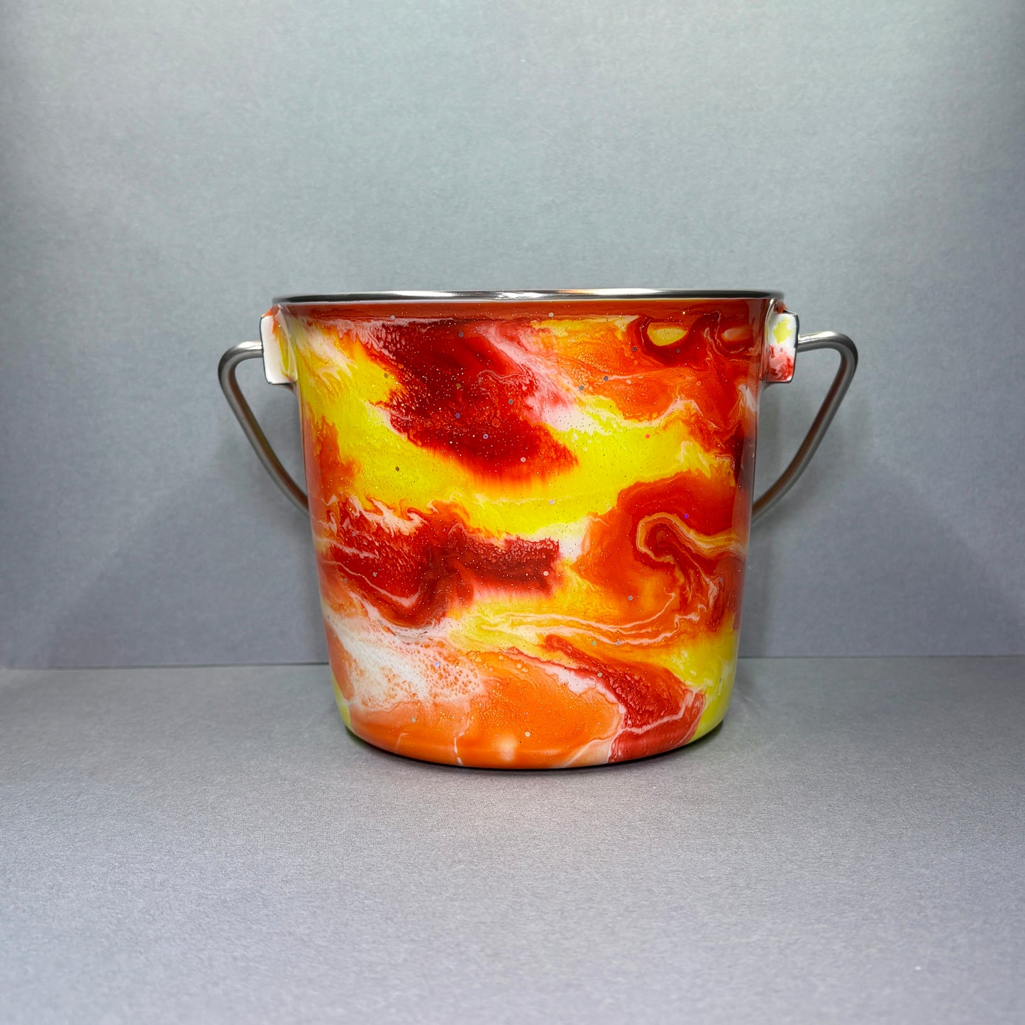 Water Bucket w/o Hooks 32oz.