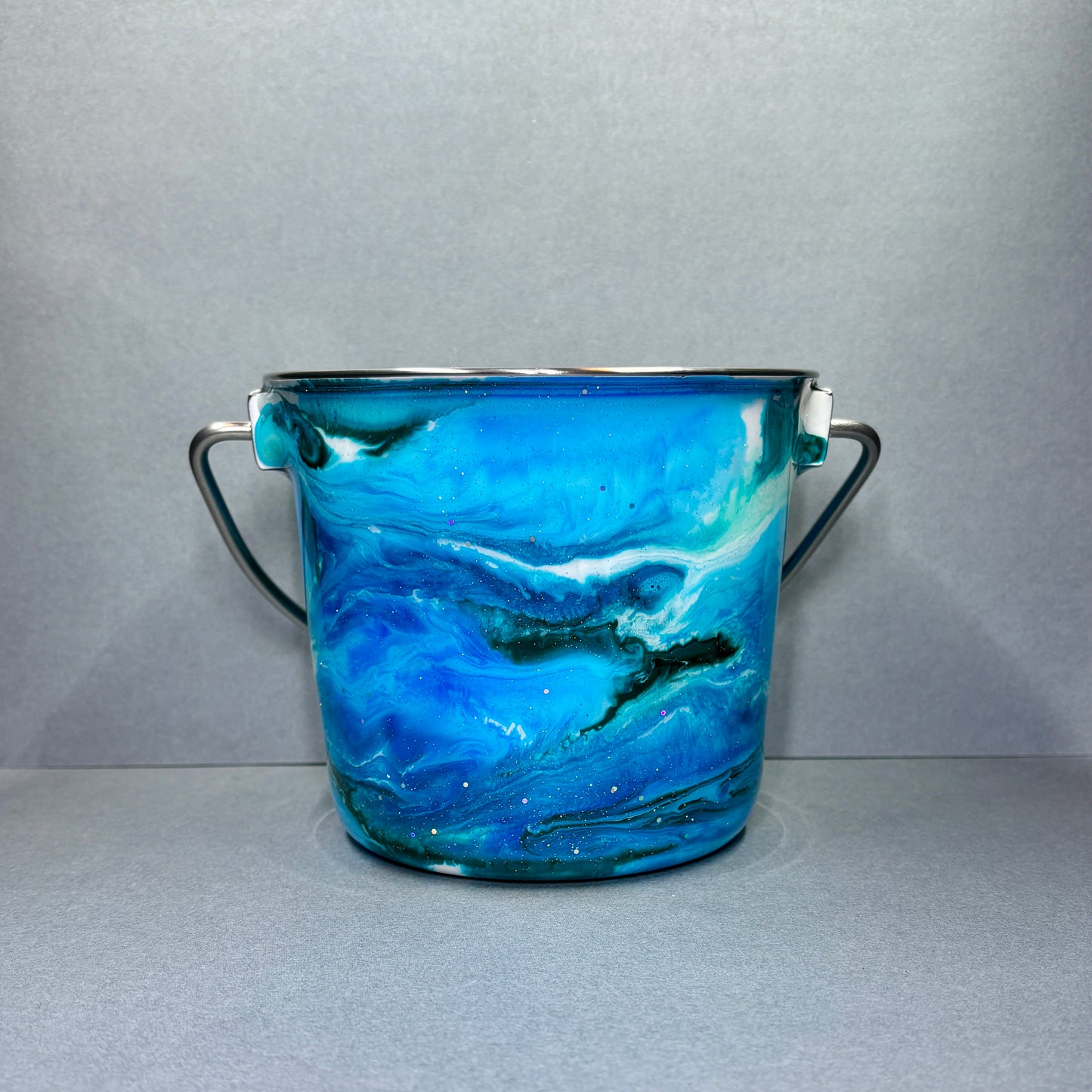 Water Bucket w/o Hooks 32oz.