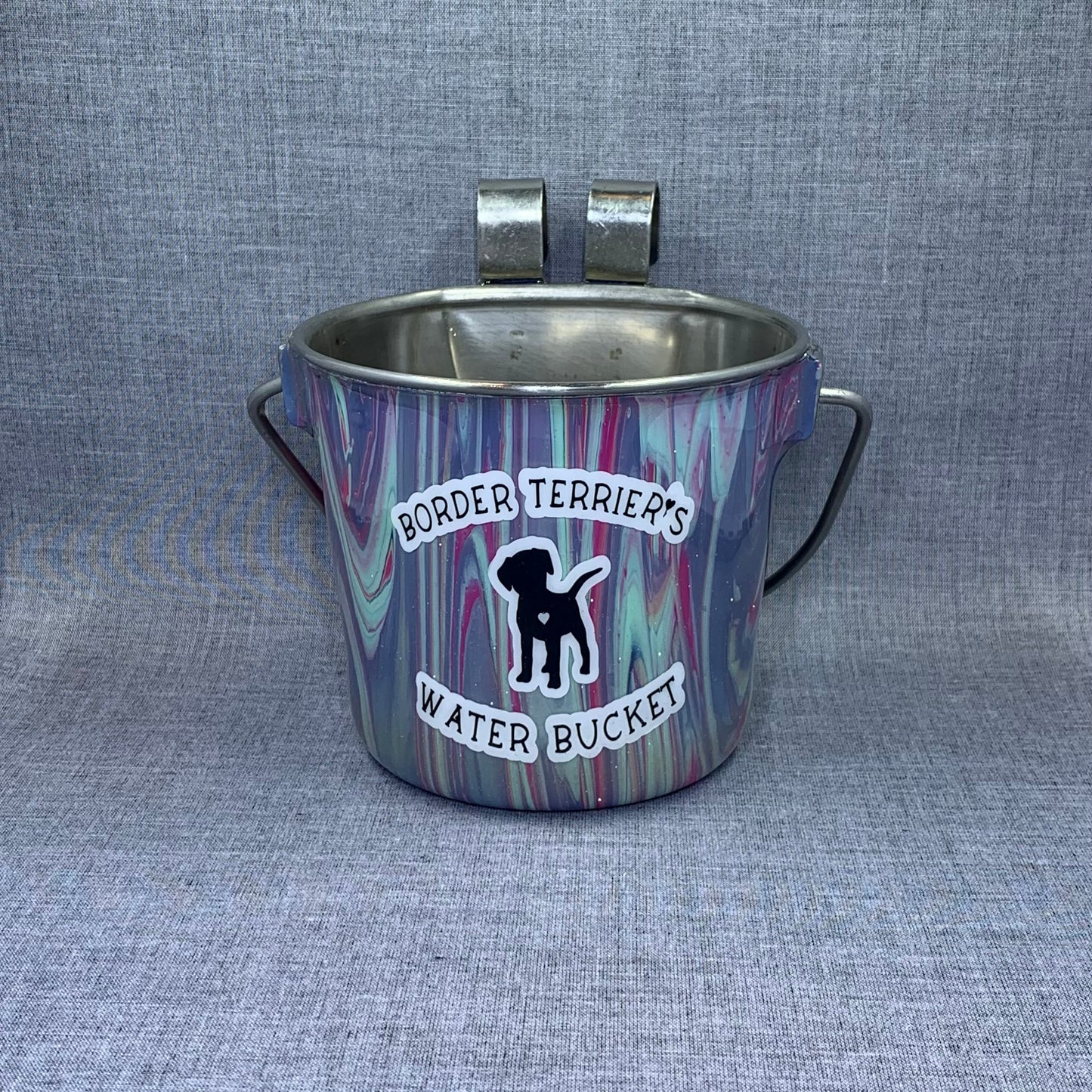 Water Bucket w/ Hooks 32oz.
