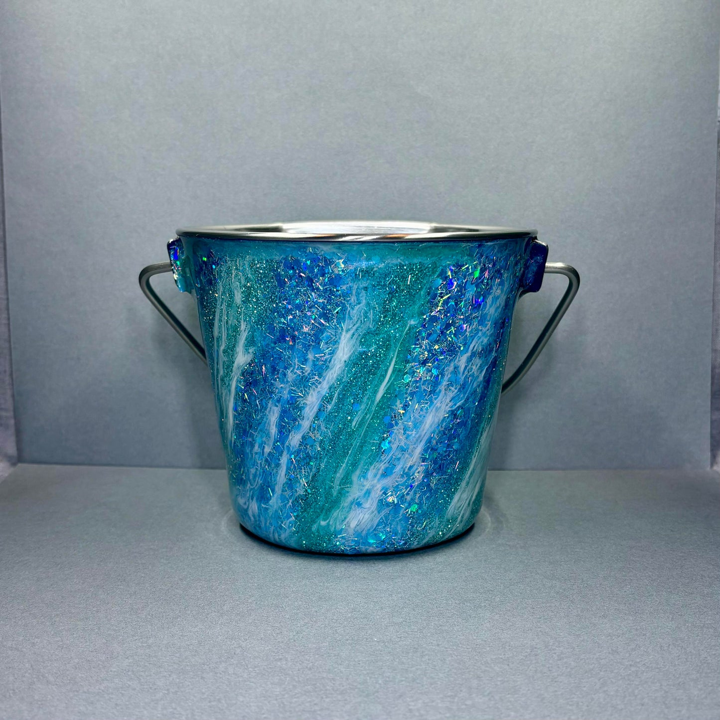 Water Bucket w/o Hooks 32oz.