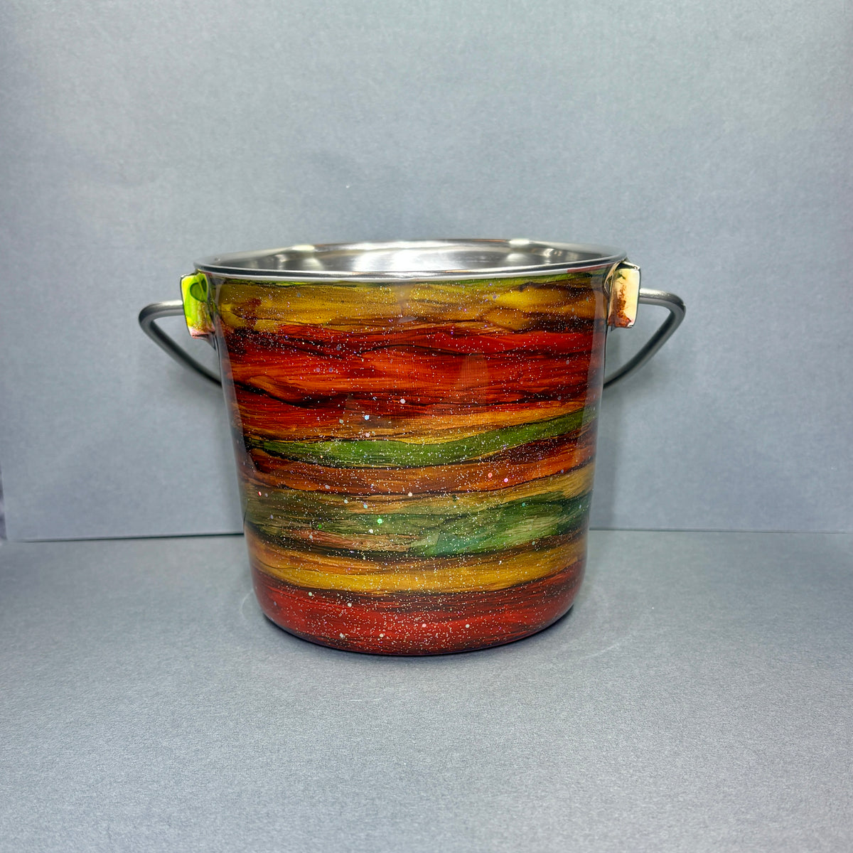 Water Bucket w/o Hooks 32oz.