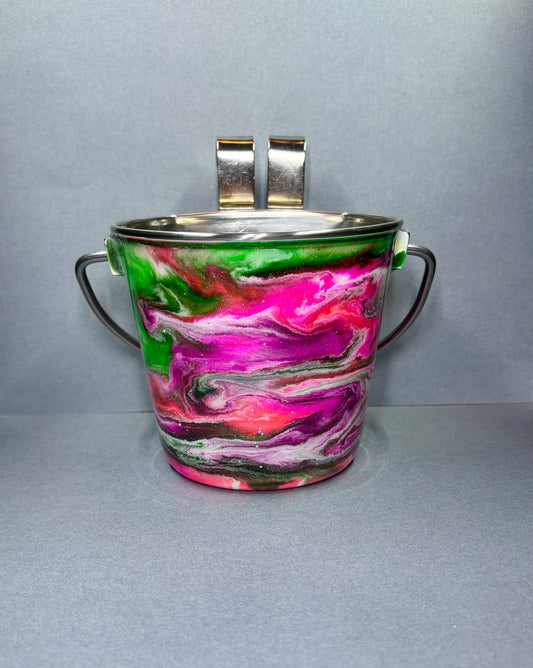 Water Bucket w/ Hooks 32oz.