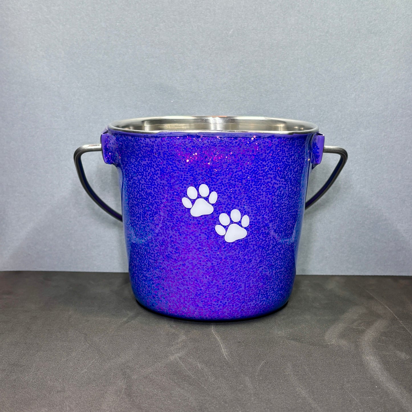 Water Bucket w/o Hooks 32oz.