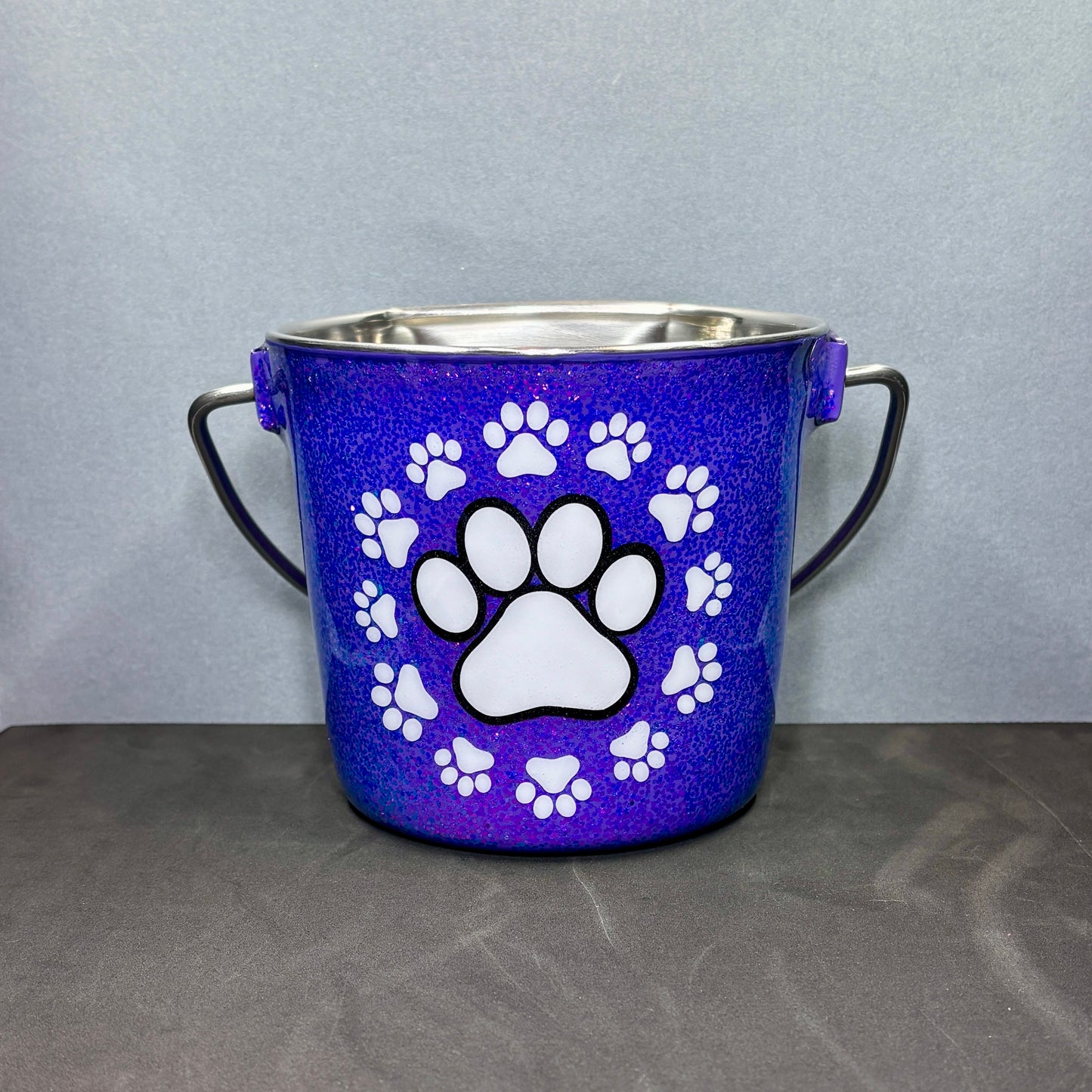 Water Bucket w/o Hooks 32oz.