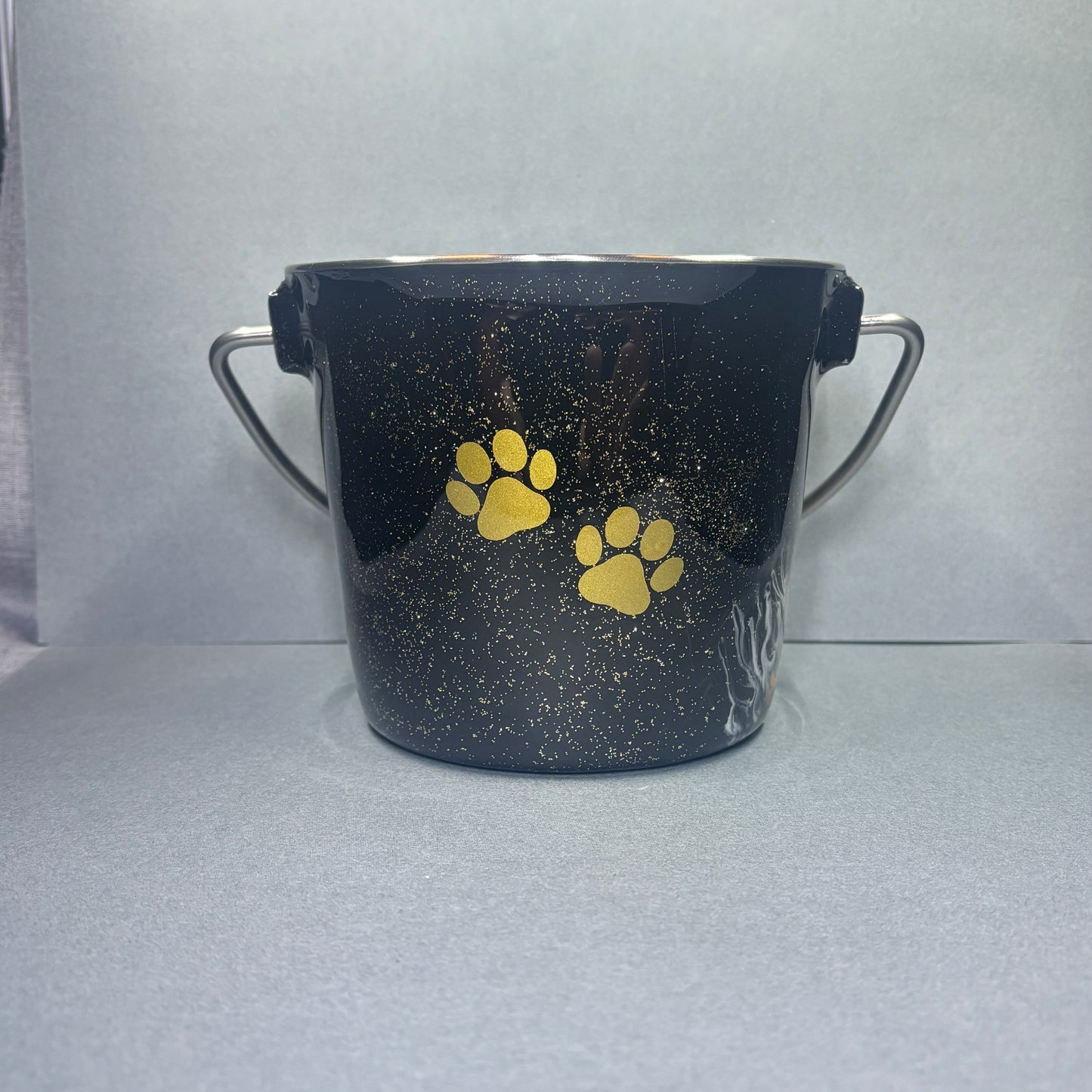 Water Bucket w/o Hooks 32oz.
