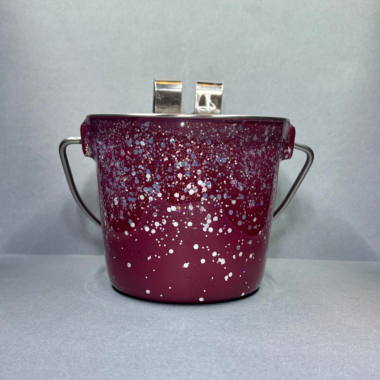 Water Bucket w/ Hooks 32oz.